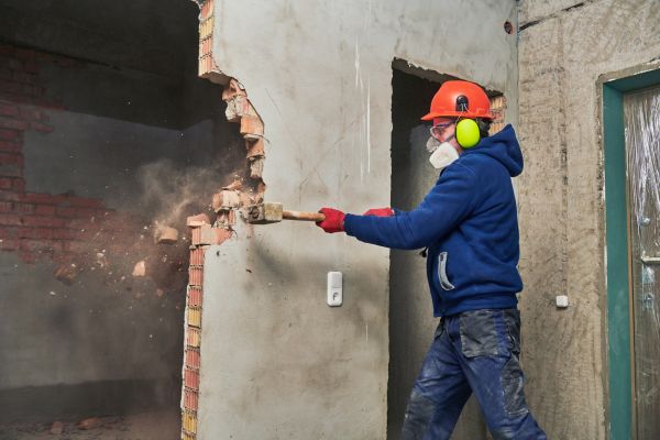 Concrete Wall Demolition in Duluth